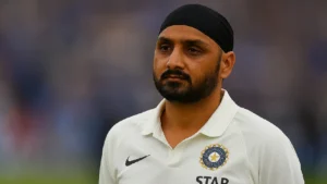 भारत की इंग्लैंड के खिलाफ पहली टेस्ट में हार इंग्लैंड सीरीज में 1 -0 से आगे: क्रिकेट दिग्गजों की मानवीय प्रतिक्रियाएं 2 hARBHAJANA